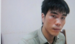 'Thanh niên xăm trổ cởi cúc áo, thò tay sờ soạng bạn gái em'