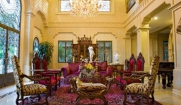 Rộ mốt ở nhà… dát vàng của đại gia Việt