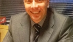 Lộ clip Hiệu trưởng 'mây mưa' ngay trong phòng làm việc