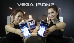 Vega Iron 2, 'quái vật' của Pantech chính thức trình làng
