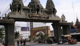 Thái Lan nhận sai, bỏ quy định bắt du khách Việt “xòe 700 USD” khi nhập cảnh