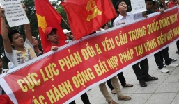 Máy bay tiêm kích Trung Quốc xâm phạm chủ quyền Việt Nam