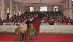 Mời rượu không được, xuống tay sát hại bí thư xã