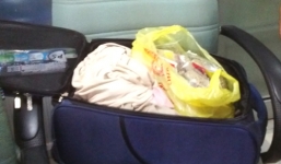 Hành khách Trung Quốc ngang nhiên ăn cắp đồ trên máy bay Việt Nam