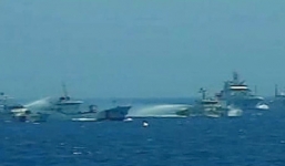 Đội tàu ngư dân Đà Nẵng tiến sát giàn khoan HD 981