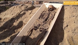 Khai quật mộ “ma cà rồng” hút máu người