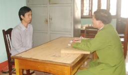 Chém tay cảnh sát khi bị ngăn không cho đánh nhau