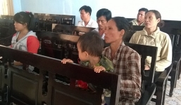 Vụ cô dâu trẻ con: Luật sư tố bị cáo 'lão luyện tình dục'