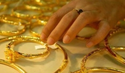 Biển Đông căng thẳng, vàng tăng giá vùn vụt