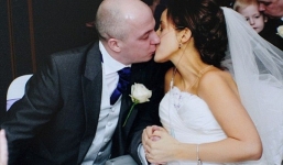 Rơi nước mắt lễ cưới trong bệnh viện của cô dâu ung thư giai đoạn cuối