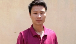 Say rượu “tung cước” vào cảnh sát giao thông