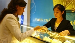 Điều chỉnh giá vàng, tránh đầu cơ