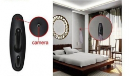Sốc khi chủ nhà nghỉ dùng camera quay lén 'cảnh nóng' của khách