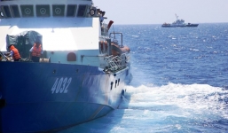 Trung Quốc đưa 2 tàu chiến đến khu vực giàn khoan 981
