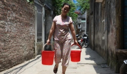 Dân Thủ đô nhịn tắm, ăn cháo vì mất nước