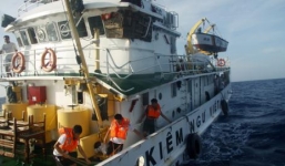 Trung Quốc đâm vỡ tàu kiểm ngư VN, Âu–Mỹ lên tiếng 