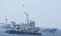 Cập nhật tình hình biển Đông: Tàu Trung Quốc dùng vòi rồng, chủ động đâm tàu CSB Việt Nam