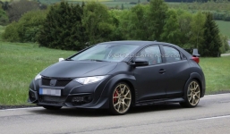 Lộ diện bản thương mại của Honda Civic Type-R 2015