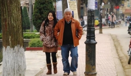 Tình vợ chồng thắm thiết của bầu Kiên