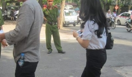 Clip Vợ bầu Kiên ngóng tiễn chồng về trại giam