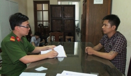 Giả cảnh sát, khóa tay tài xế taxi vào vô lăng rồi cướp tài sản