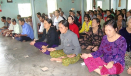 Đi tìm sự thật “mở luân xa 6” để thành “thánh sống”