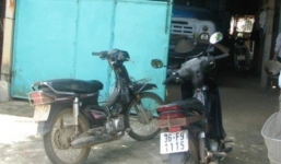 Đang uống nước bị chém tới tấp cho đến chết