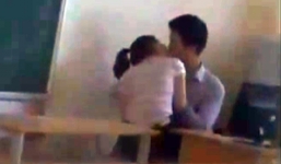 Bi hài chuyện nữ sinh giăng 'bẫy tình' với thầy giáo