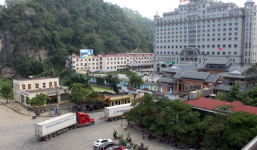 Viết từ biên giới 