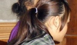 Vụ bé gái 13 tuổi tố anh rể hiếp dâm: Sao cứ 'câu giờ' mãi!