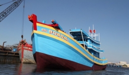 Cận cảnh tàu 'khủng' ở Đà Nẵng chuẩn bị thẳng tiến Hoàng Sa