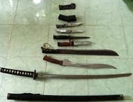 Bắt nhóm máu lạnh liên tiếp chém người