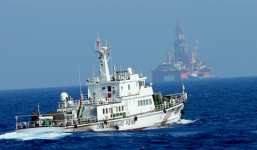 Clip: Dàn tàu TQ đi thành hàng dài quanh giàn khoan HD-981