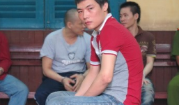 Không trả tiền chơi thể thao bị giết bằng dao chặt thịt