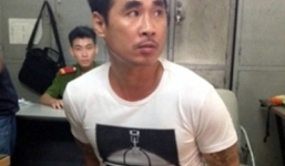 Ép bạn gái mới quen khoả thân suốt đêm vì chưa 'lên đỉnh'