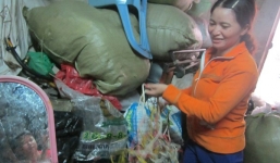 Nhặt được 5 triệu Yên Nhật: Chồng về quê chăn bò, vợ ở phố buôn ve chai