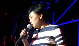 Phương Thanh sâu lắng 'trách ai vô tình' trong tiệc sinh nhật