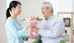 Bí mật động trời của bố chồng tôi