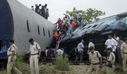 Ấn Độ: Tai nạn tàu hỏa thảm khốc, ít nhất 40 người thiệt mạng