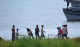 Phát hiện người đàn ông chuyên mò ốc bị chết đuối