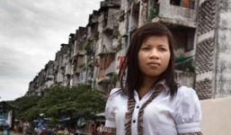 Nhật kí cô bé 7 tuổi phải phục vụ 20 người đàn ông mỗi ngày