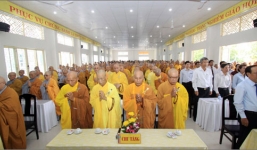 Hơn 1.000 người cầu nguyện hòa bình cho biển Đông