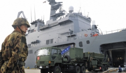 Tàu Nhật Bản mang theo binh sĩ Mỹ, Úc sắp tới Biển Đông