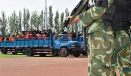 Trung Quốc xét xử tập thể 55 tội phạm khủng bố ở Tân Cương