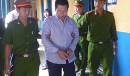 Vợ vắng nhà, gã chồng đồi bại “hại đời” hai cháu bé hàng xóm