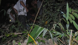 Chồng bỏ trốn vào rừng sâu tự tử sau khi chém chết vợ