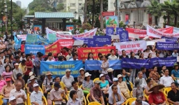 Cuối năm 2015 sẽ thông qua Luật Biểu tình