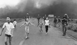 Cuộc chiến tranh khốc liệt ở Việt Nam qua ống kính người nước ngoài