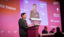 Bộ Trưởng Phùng Quang Thanh: 'Quân đội hai nước kiềm chế, không để chiến tranh'