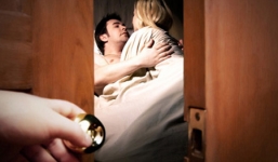 'Con dâu vào nhà nghỉ', lần sau... cứ thế con nhé